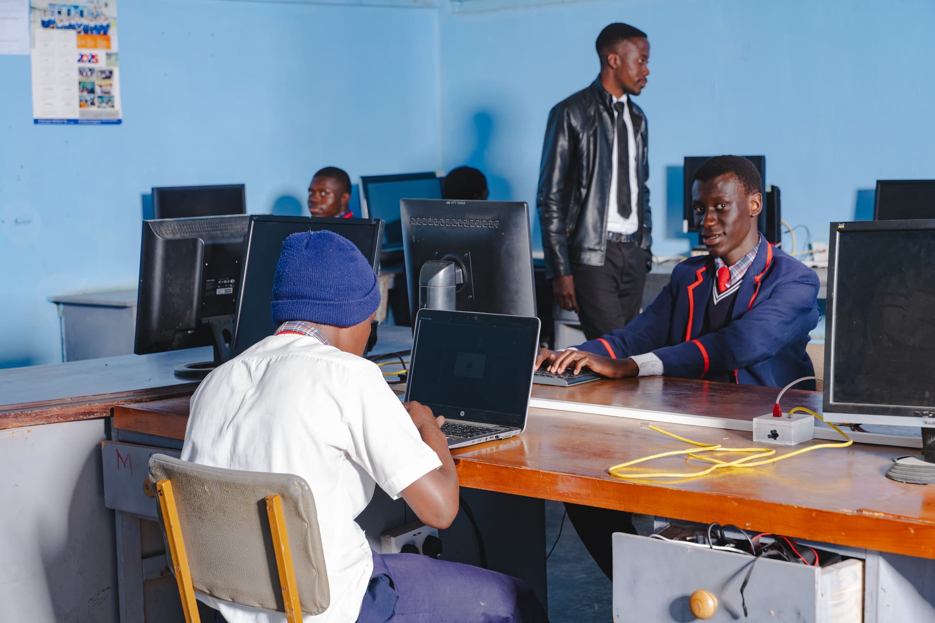 Students using computers in the lab